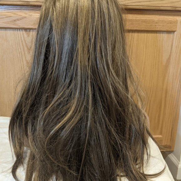 Envy McKenzie Wig - Toasted Sesame - Gorgeous Long Wispy Layered Style - NWT - Picture 3 of 6